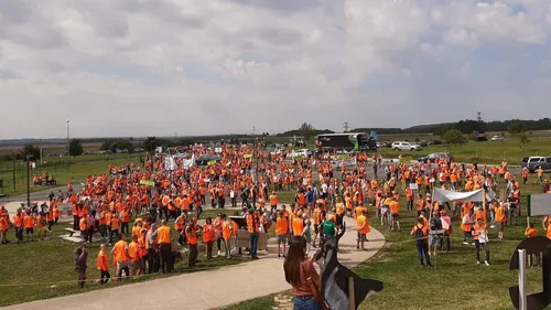 2 000 personnes ont manifesté pour défendre la ruralité dans les...